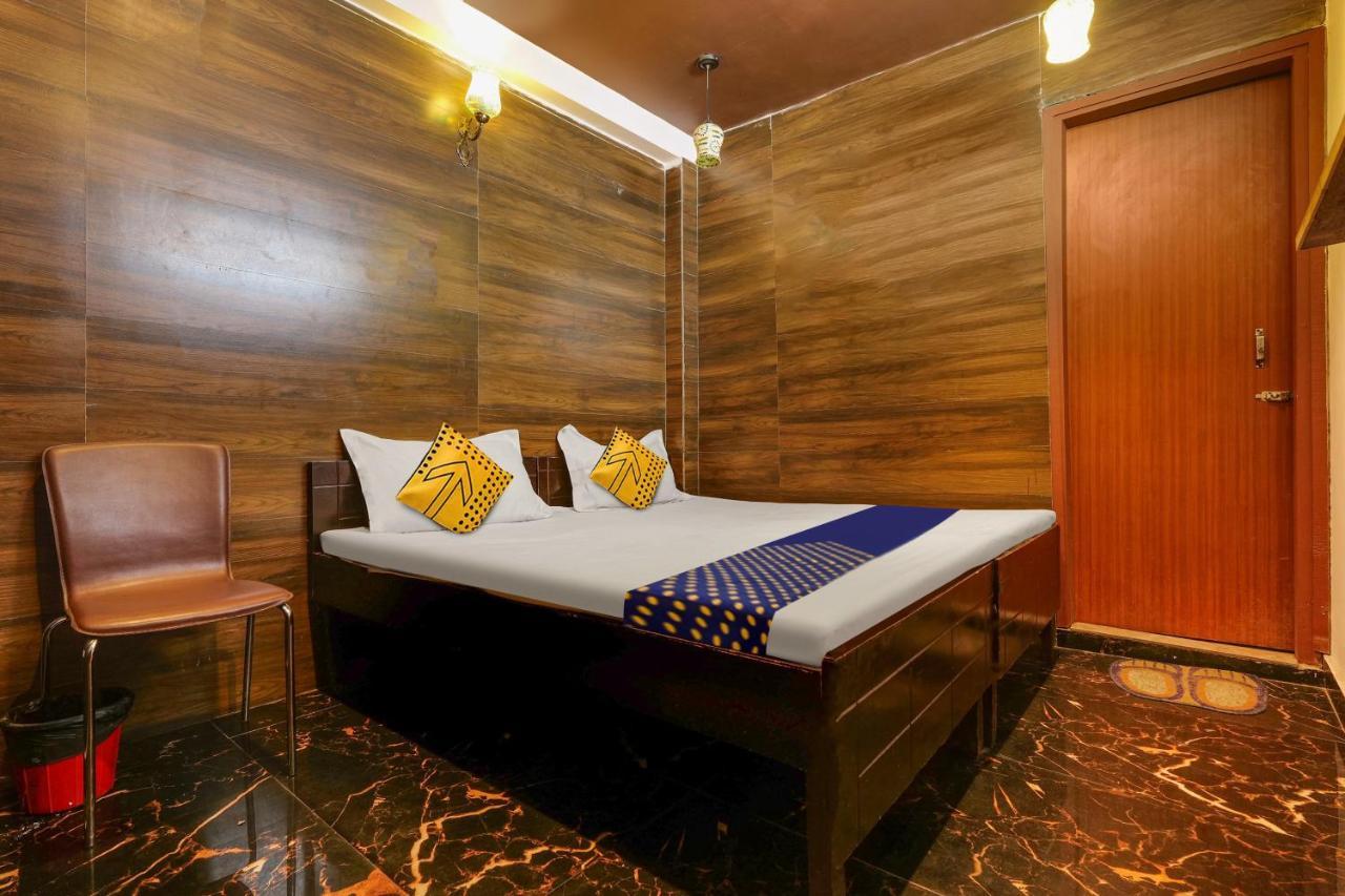 Oyo Flagship 81486 Hotel Mahalaxmi Guesthouse Nova Deli Exterior foto
