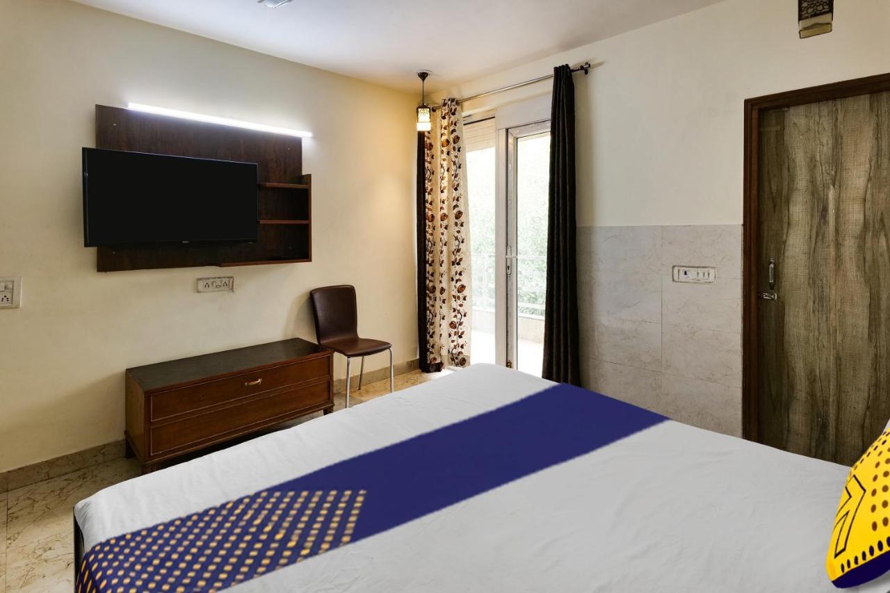 Oyo Flagship 81486 Hotel Mahalaxmi Guesthouse Nova Deli Exterior foto